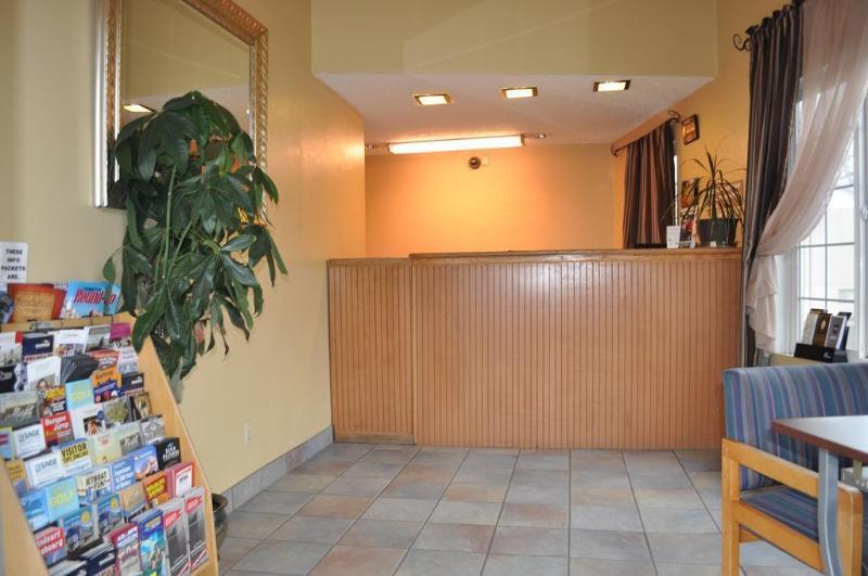 Motel 6 Pendleton, OR - West Exterior foto