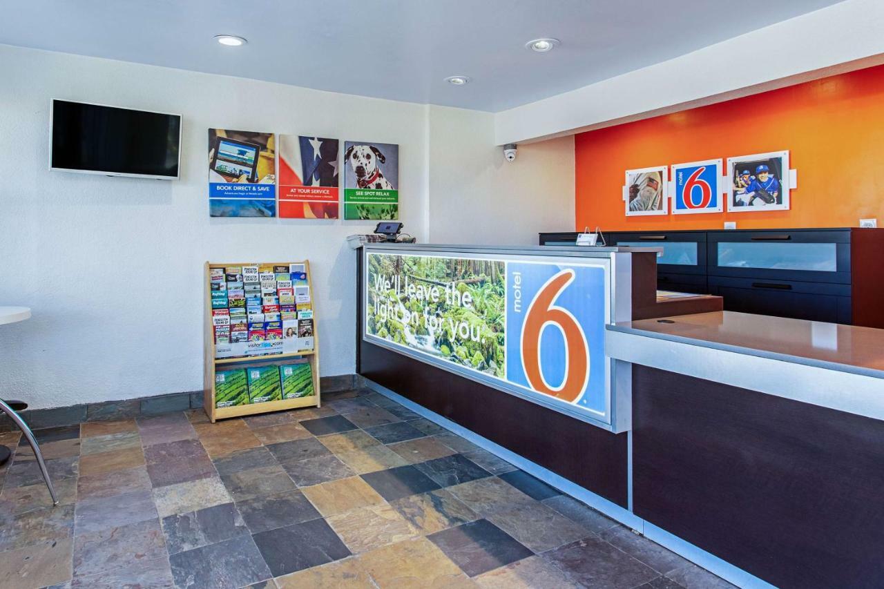 Motel 6 Pendleton, OR - West Exterior foto